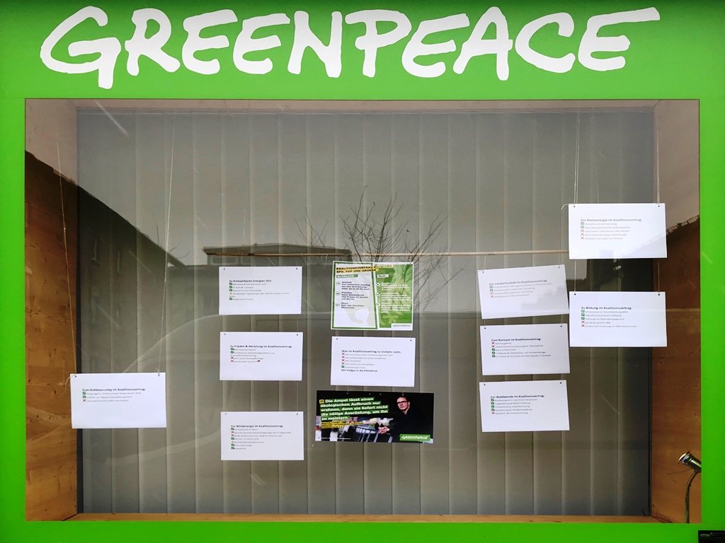 Greenpeace über Koalitionsvertrag: Pro und Contra im Schaufenster