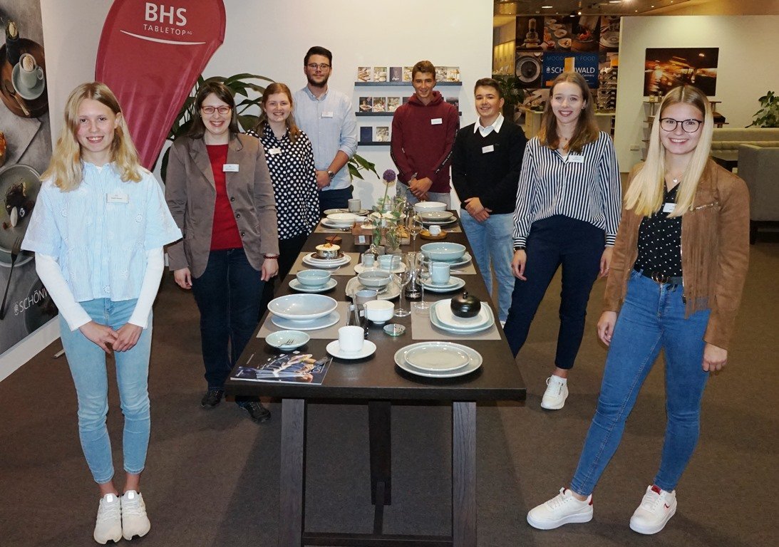 BHS tabletop AG begrüßt neun Nachwuchskräfte