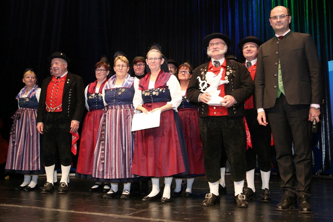 Heimatpreis für „D´Altbairischen Weiden e.V.“