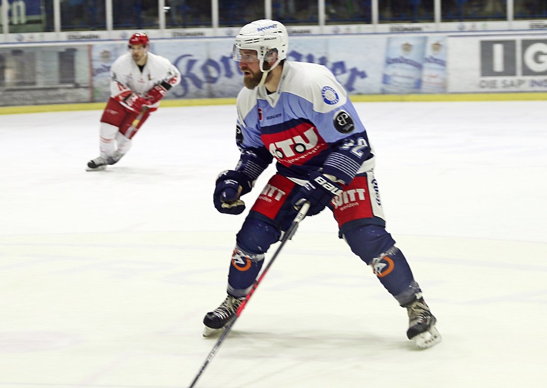 Blue Devils: Herbert Geisberger bleibt