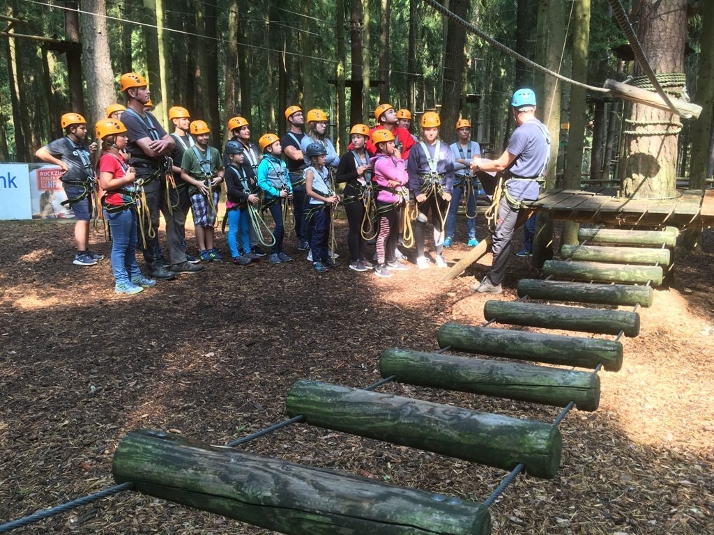 Hochseilgarten stärkt Gemeinschaft