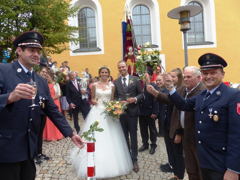 Die Liebe hört niemals auf: Heidi und Patrick sagen Ja
