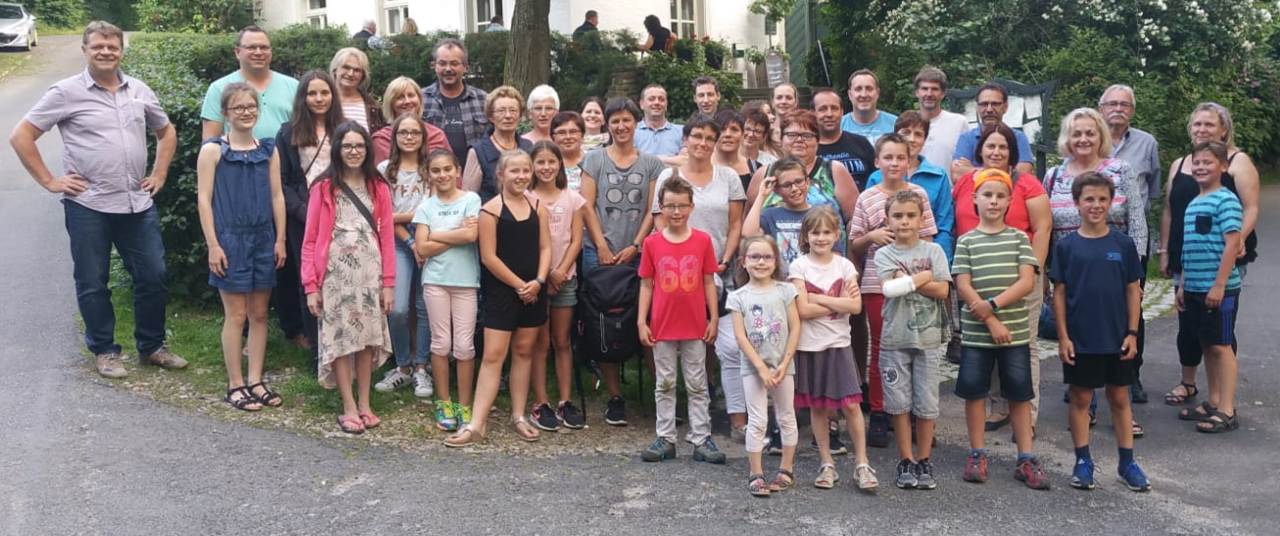 Laienspielgruppe Basalttheater Parkstein geht fremd