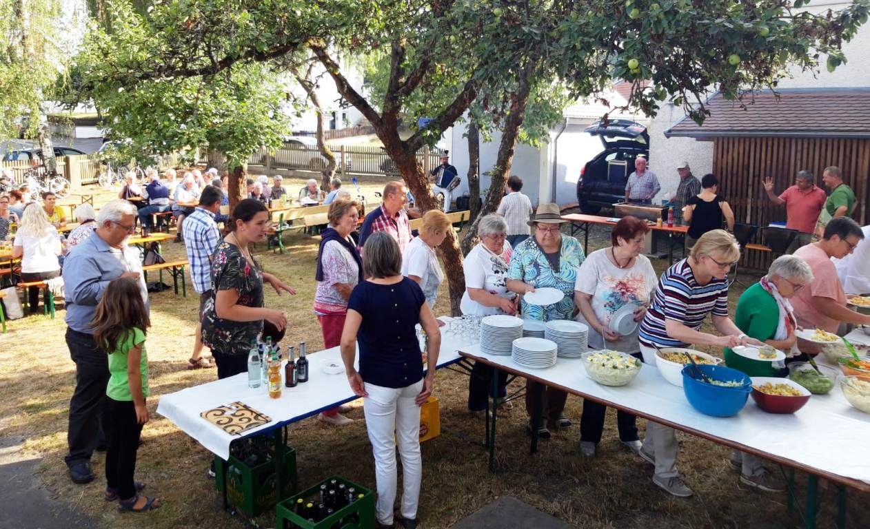 Frauenbund lädt zum Sommerfest