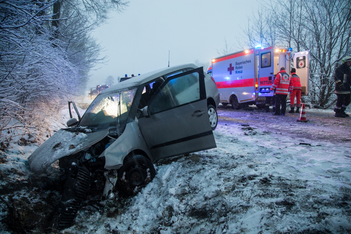 Wegen Schnee: Schwerer Unfall bei Kulmain