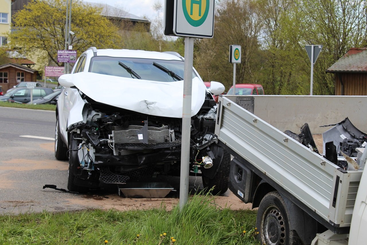 Verkehrsunfall mit hohem Sachschaden