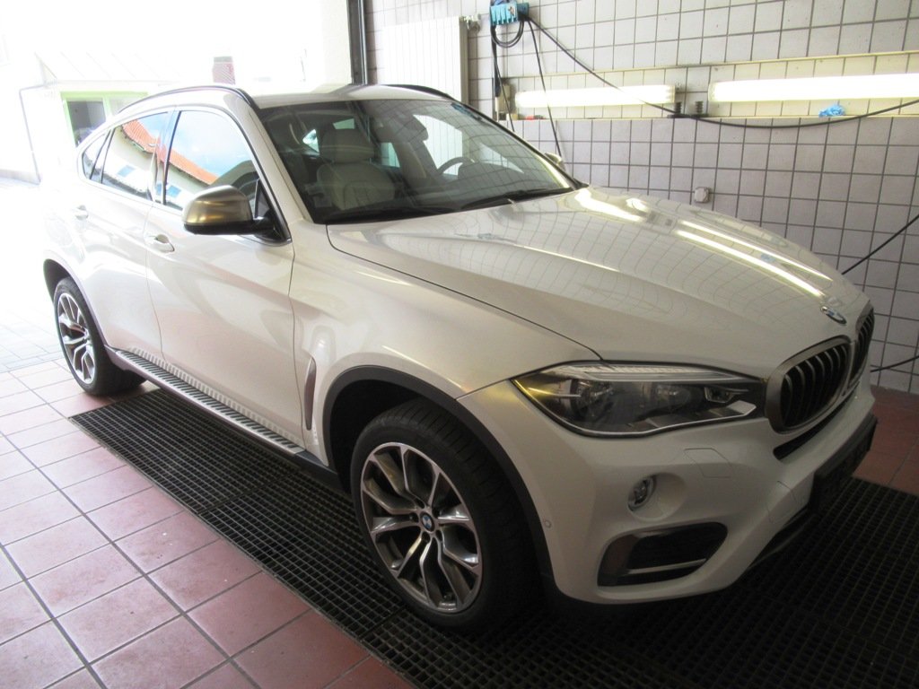 Polizei beschlagnahmt gestohlenen BMW X6