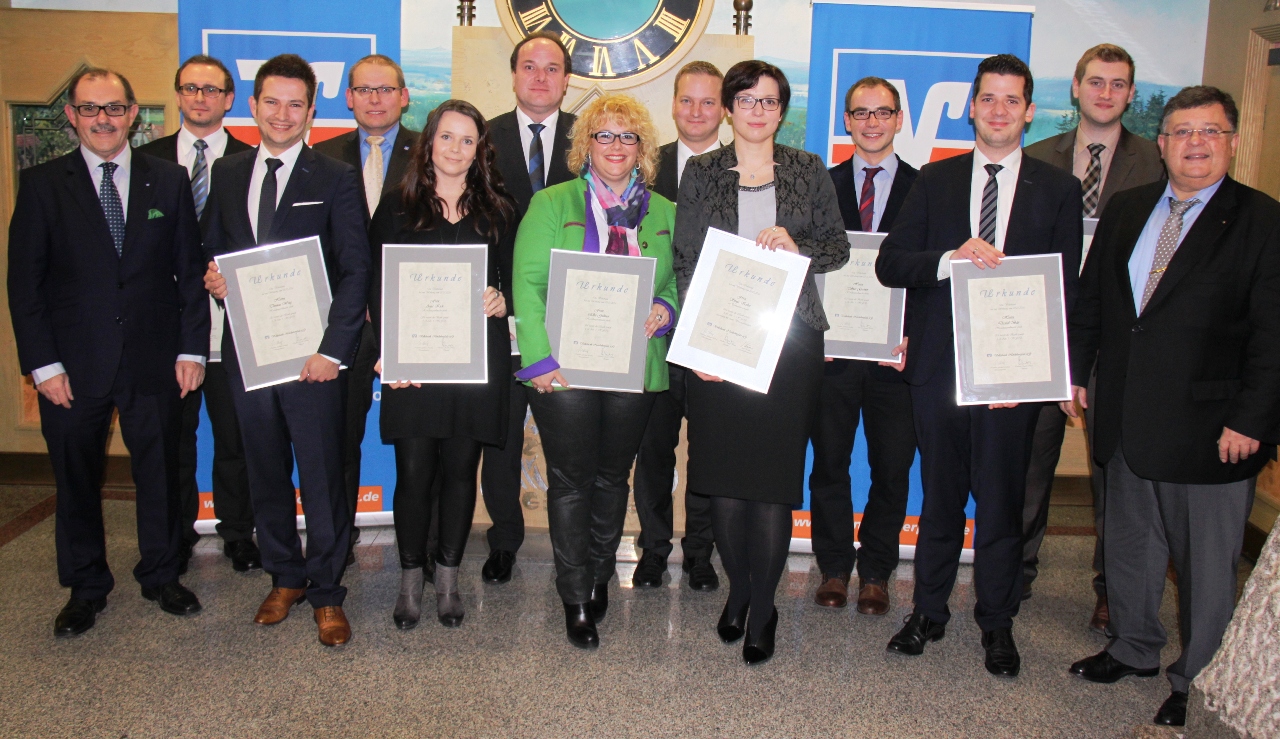 Neue Prokuristen und Handlungsbevollmächtigte für die Volksbank