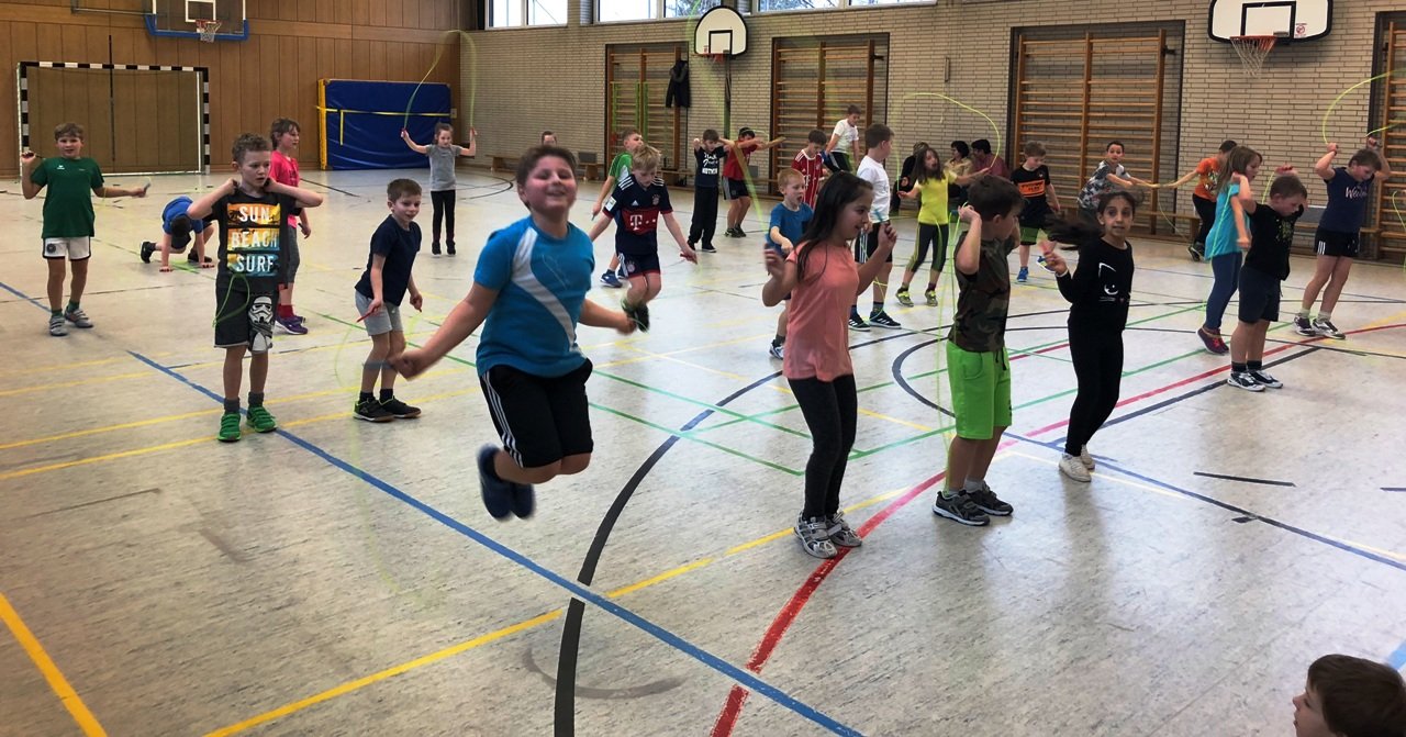 Herz-Vorsorge, die Schulkindern Spaß macht