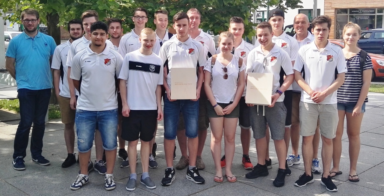 A-Jugend des VfB Rothenstadt besucht Partnergemeinde Weiden am See