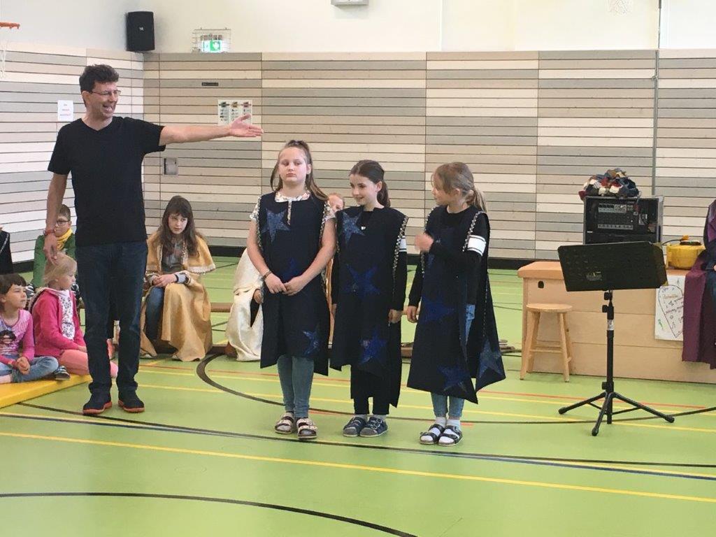 Turnhalle wird zur Opernbühne