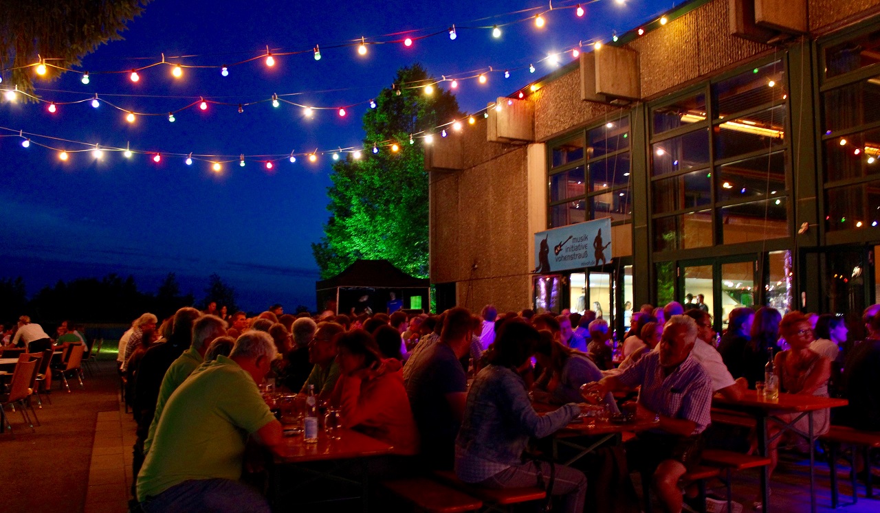 Atemberaubendes Ambiente bei Weinfest unplugged
