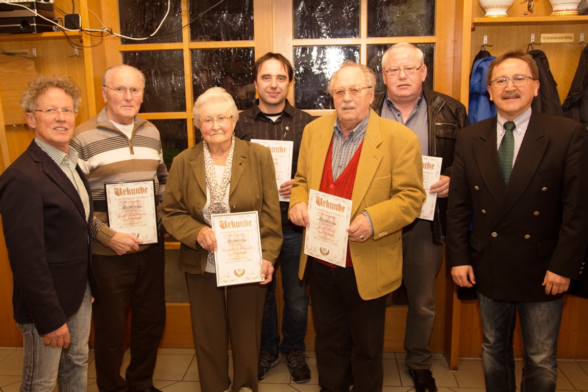 Einmalige Ehrung: 70 Jahre beim TSV Erbendorf