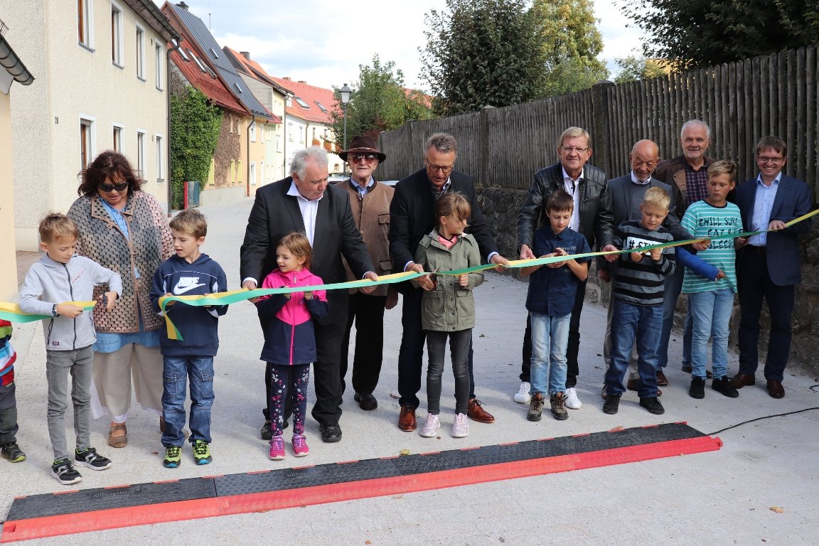 Neuer Glanz für alte Straße