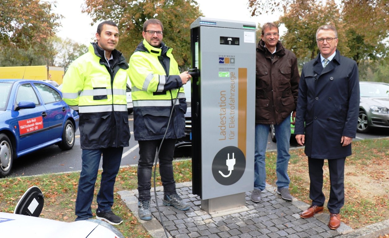 Neue E-Ladesäulen in Betrieb