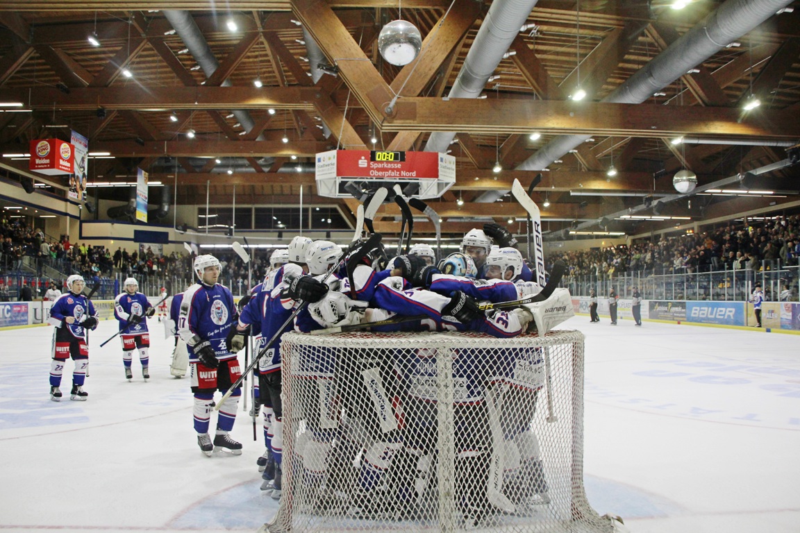 Blue Devils an der Spitze der Oberliga Süd