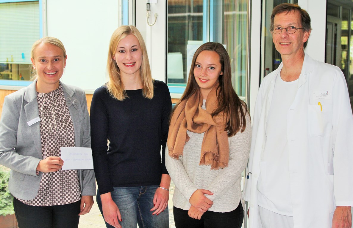 Abitur-Jahrgang des Kepler-Gymnasiums unterstützt Kinderklinik Weiden