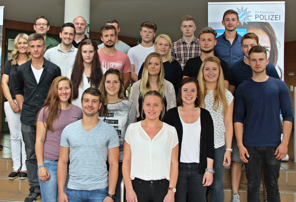20 Jungs und Mädels starten Ausbildung bei der Polizei