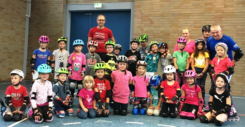 Rückwärtsfahren und kleine Hürden: Pressather Kids fit im Inlinern