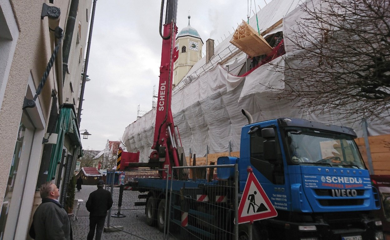 Altes Rathaus Weiden: Josef Hauers Dachstuhlmodell zieht ins Original