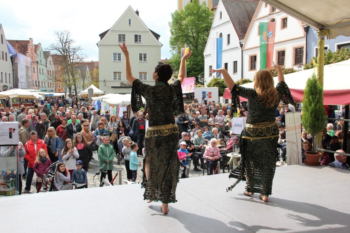 Jubilatemarkt und Verkaufsoffener Sonntag locken viele Besucher