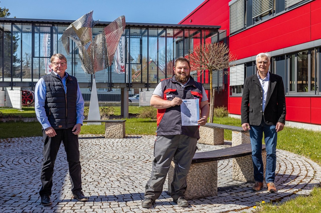 Top-Azubi bei Kassecker: Christoph Frank erzielt Bestnoten