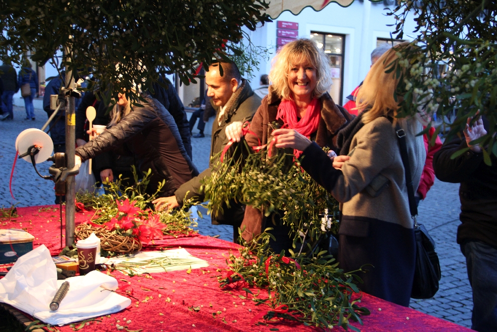 Vorweihnachtliche Stimmung beim Kathreinmarkt