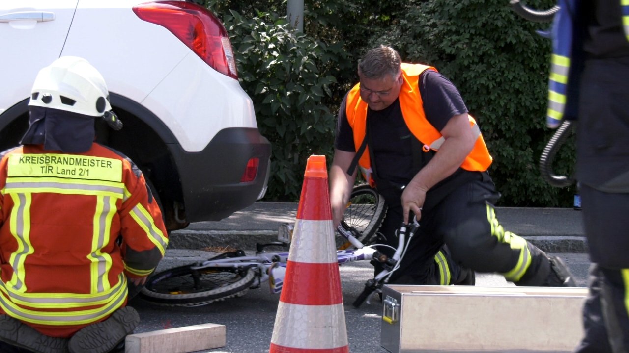 [Update] Auto erfasst Mädchen (5) auf Fahrrad