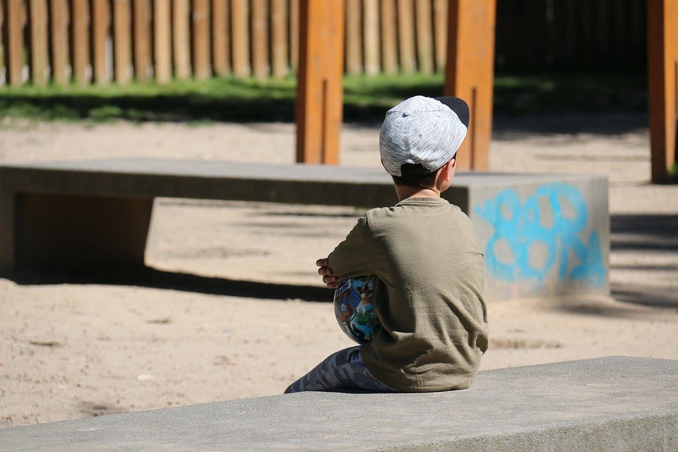 Bub (6) auf Raststätte vergessen