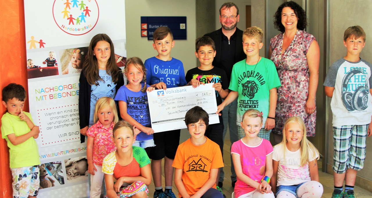 Tolle Geste: Kommunionkinder unterstützen Bunten Kreis