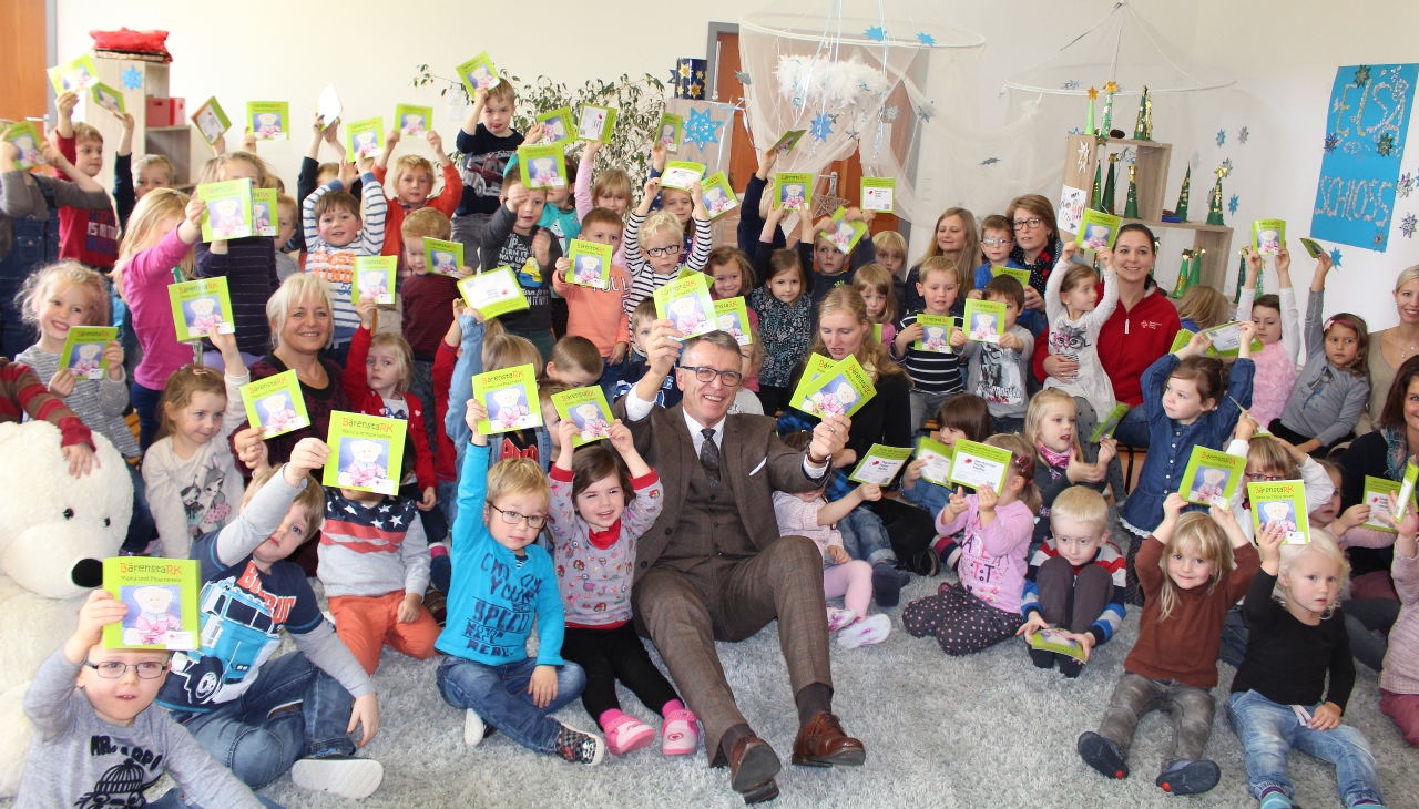 „BärenstaRK“: BRK gestaltet Kinderbuch