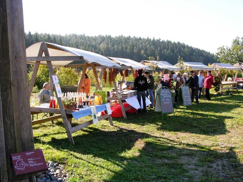 Oberpfälzer Freilandmuseum: Korbflechtkurs und Kirchweihmarkt