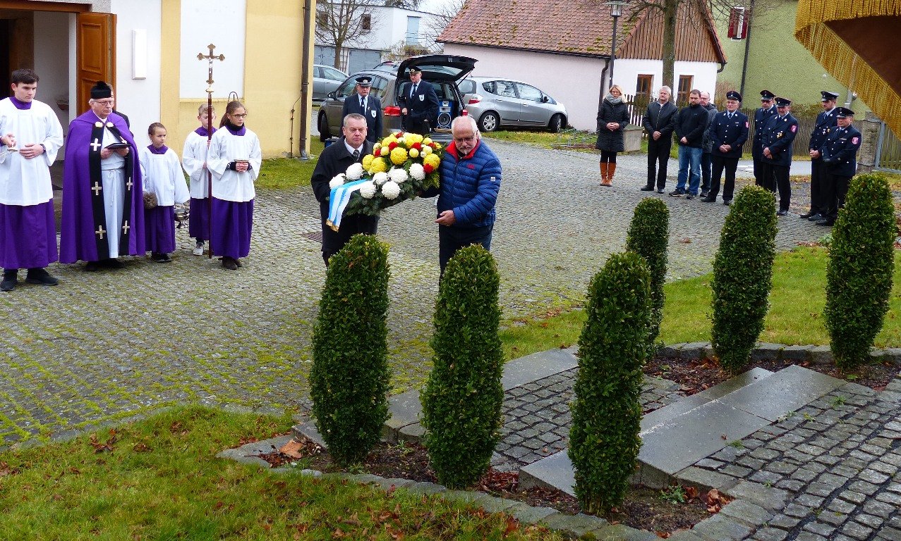 Volkstrauertag in Neudorf: Gedenkfeier für Gefallene