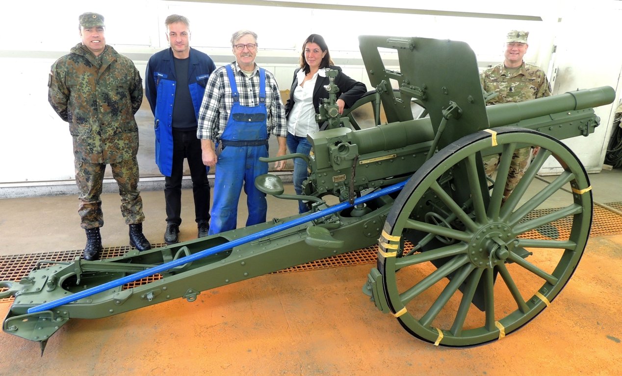 Alte Kanone im neuen Glanz