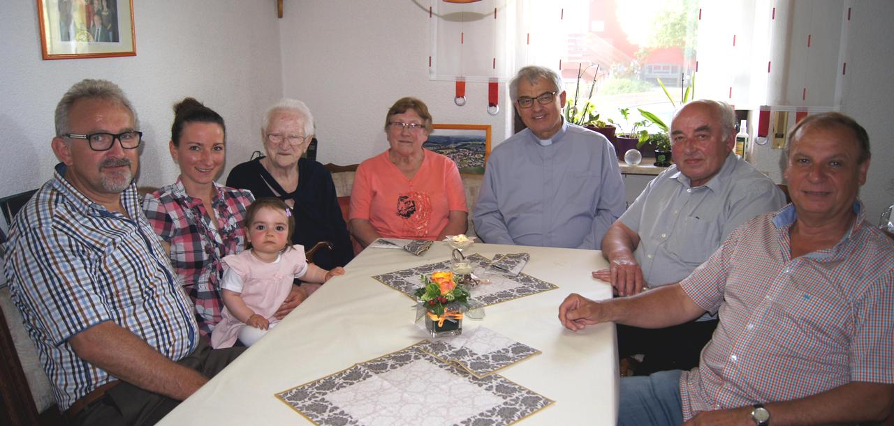 Anna Kulikow feiert 85. Geburtstag!