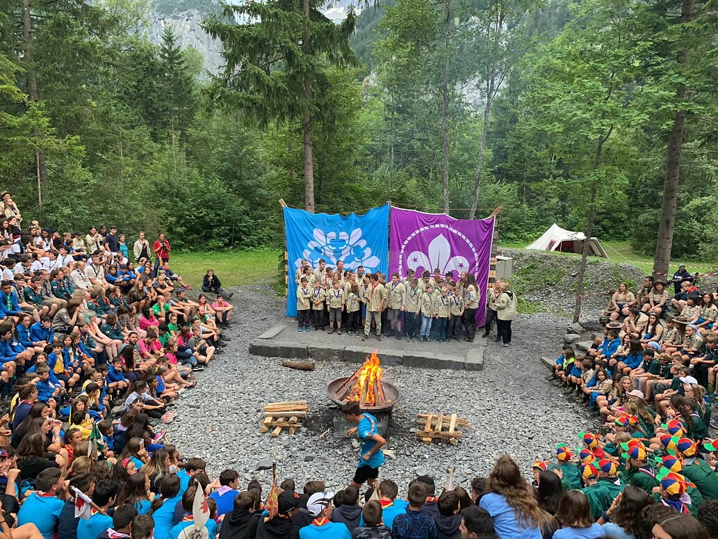 Internationale Lagerfeuerrunde: Mitterteicher Pfadfinder in der Schweiz