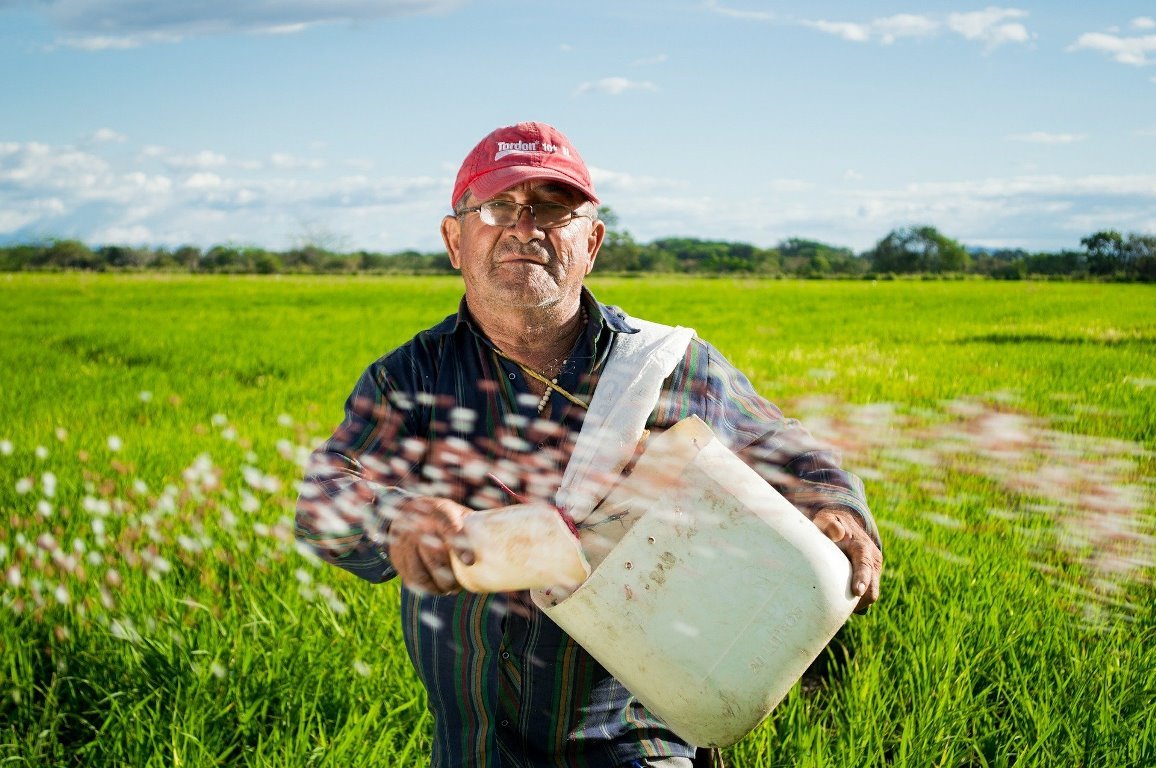 Anpacken und Landwirte unterstützen