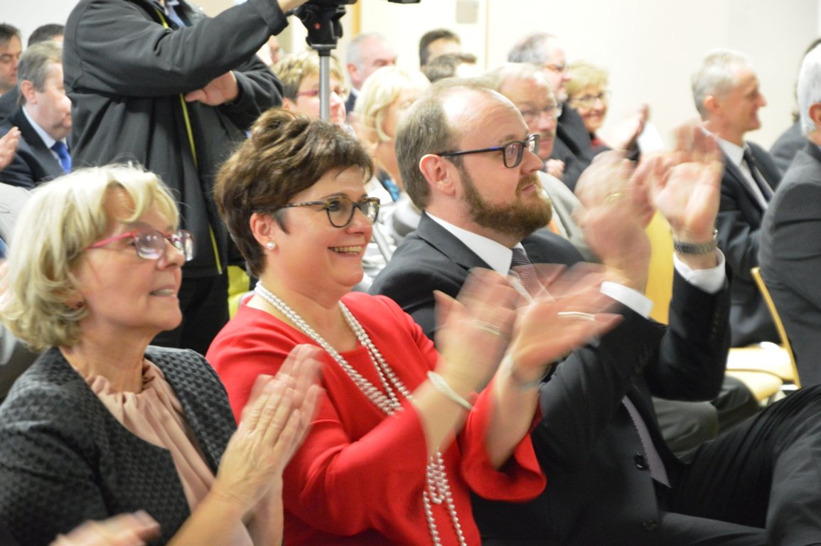 Lobkowitz-Realschule Neustadt feiert Ende der Sanierung