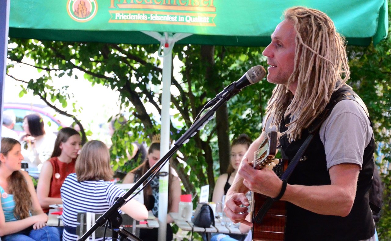 Lottomusicaward-Gewinner Hannes Wölfel rockt “Live Stage”