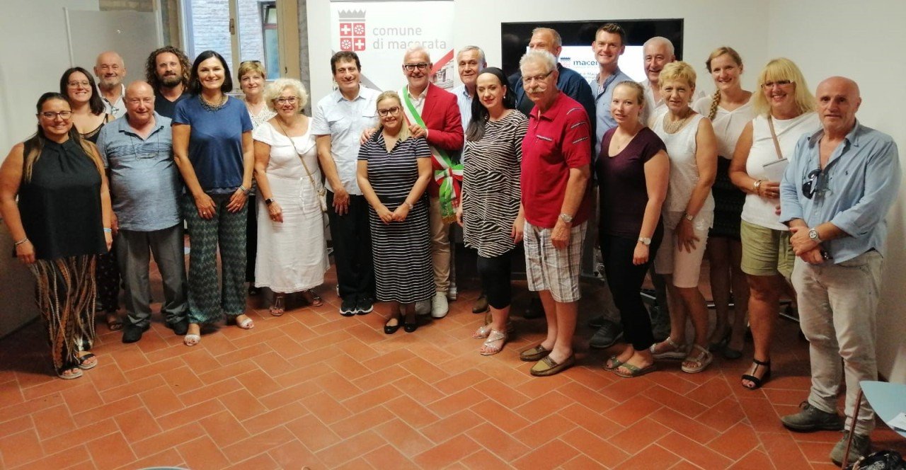 Partnerstädte halten zusammen