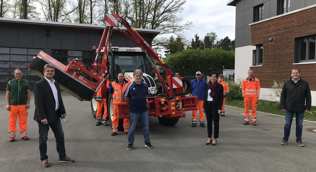 Neue Maschine für Parkstein: So macht mähen Spaß