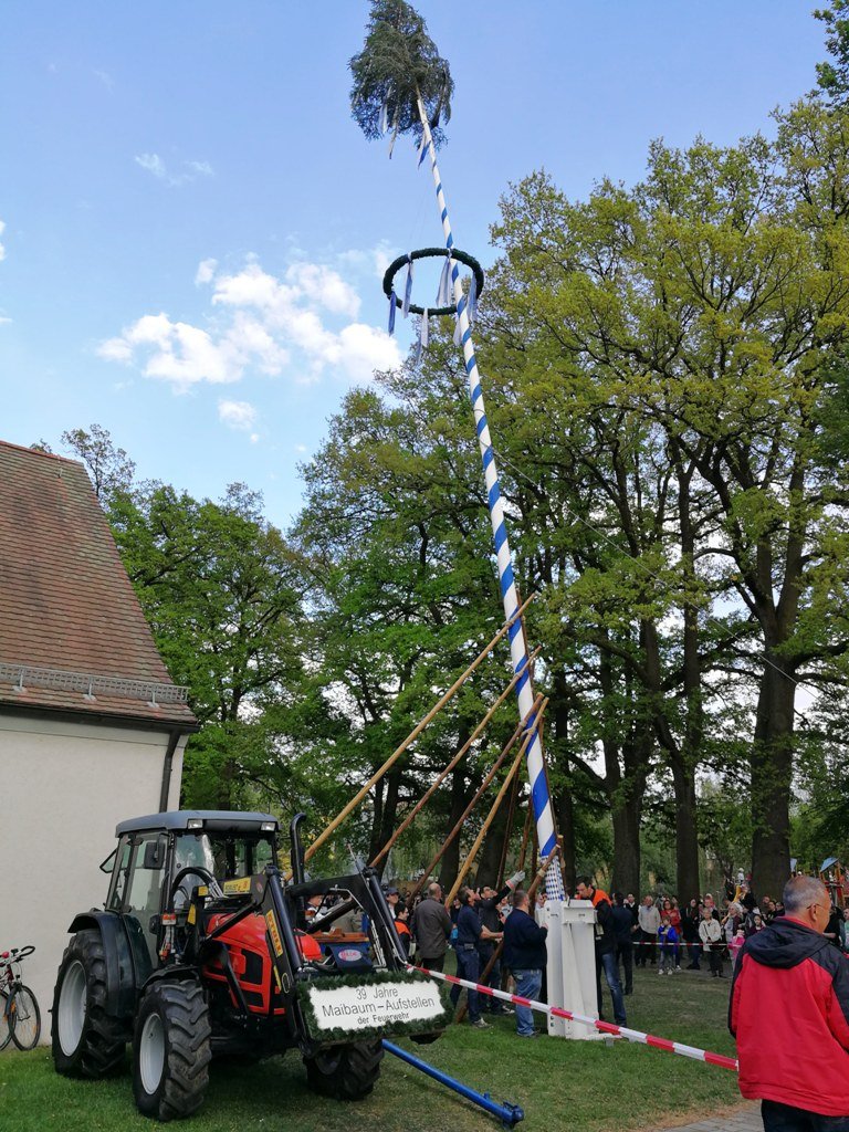 Die Trachtler starten wieder durch mit dem Maibaum