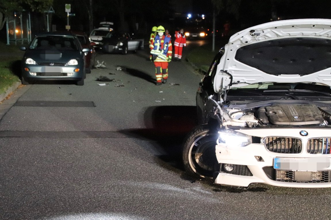 Ein Autofahrer – drei kaputte Autos