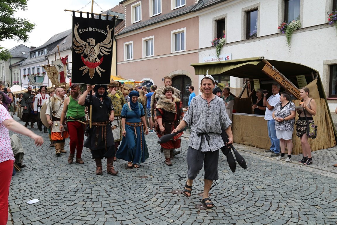 Gaukler, Ritter und Feuerspucker: Großes Marktspectaculum in Bärnau