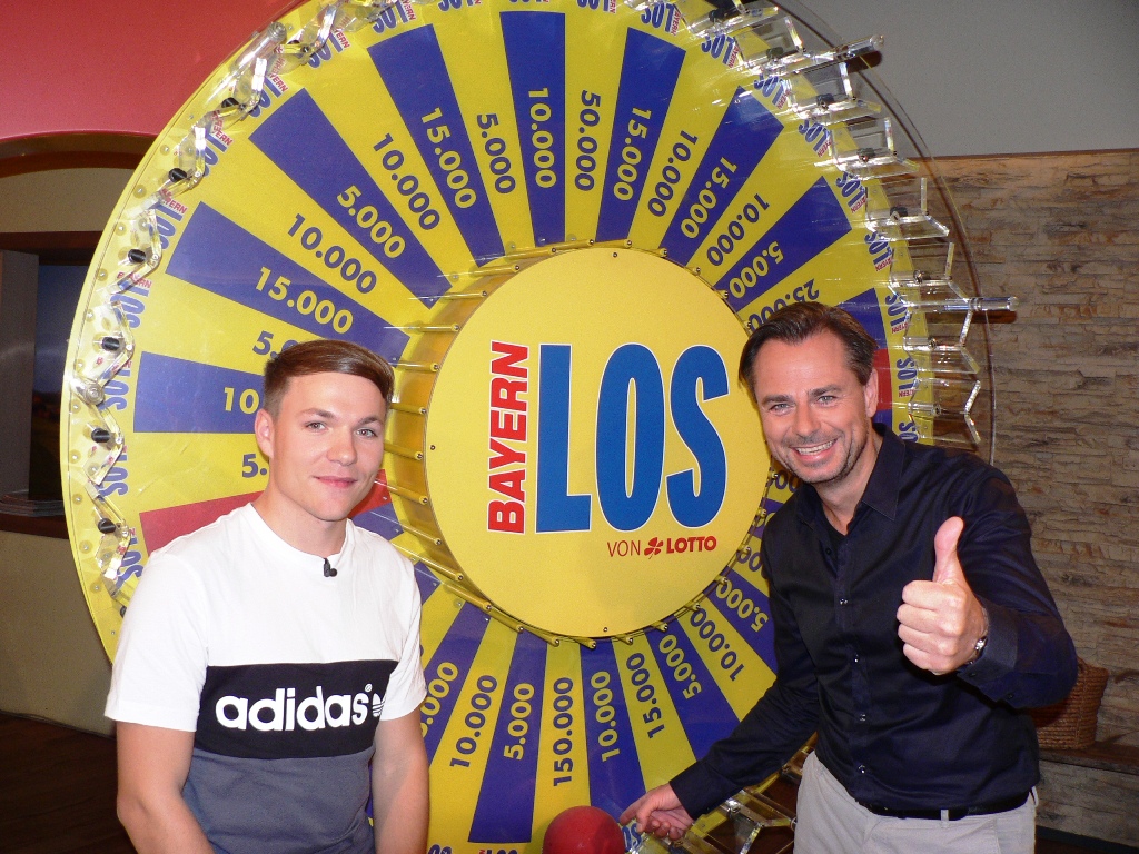 Der Oma zu Liebe: Max Schedl gewinnt 150.000 Euro