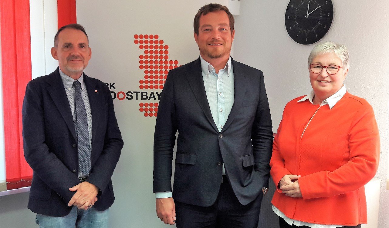 Arbeitnehmer vor Ort und Bundestagswahl im Blick