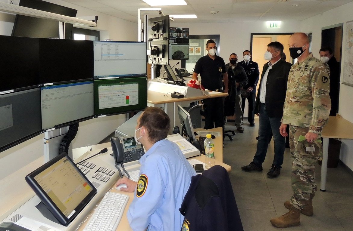 Gegenseitige Hilfe kennt keine Lager-Grenzen