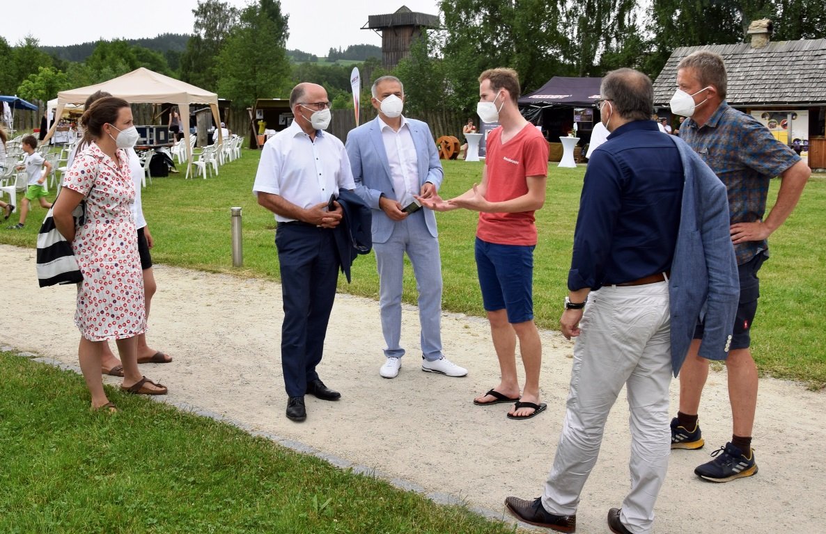 Junge Vohenstraußer Musiker auf „Heimatmission“ im Geschichtspark Bärnau