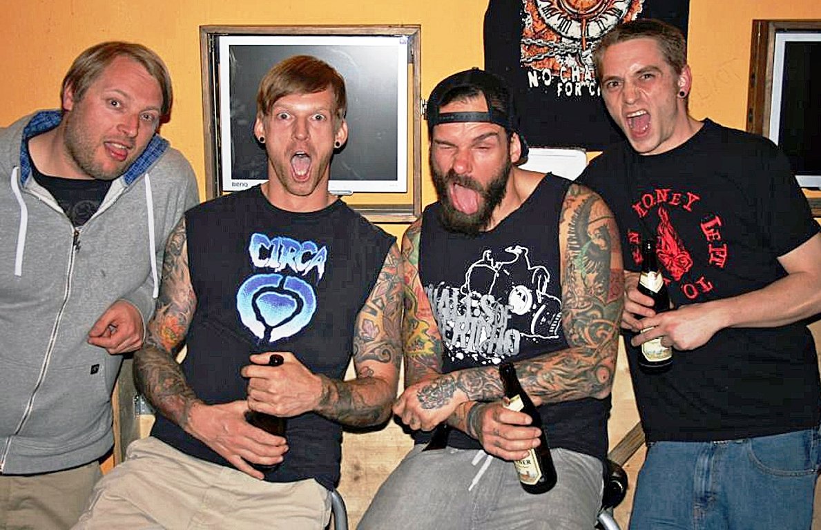 Punkige Drittauflage von „Save the scene“