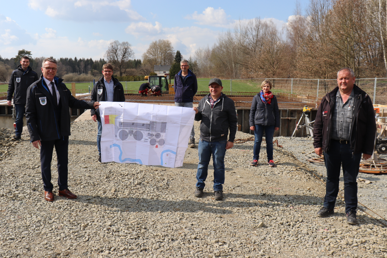 Neue Klärschlamm-Entwässerungsanlage soll Kosten senken